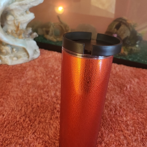 Starbucks Tumblr - Picture 3 of 4